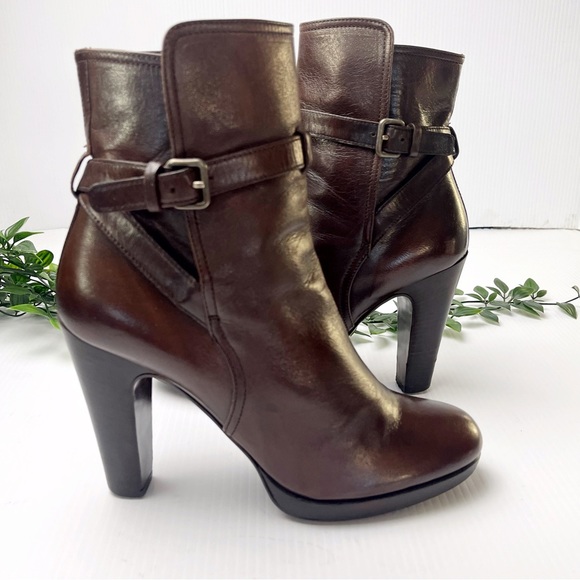 Miu Miu Shoes - MIU MIU brown leather ankle heeled boots 7.5